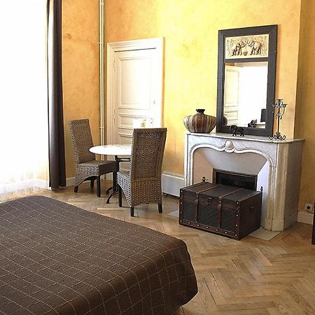 Chateau De Viviez Esterno foto