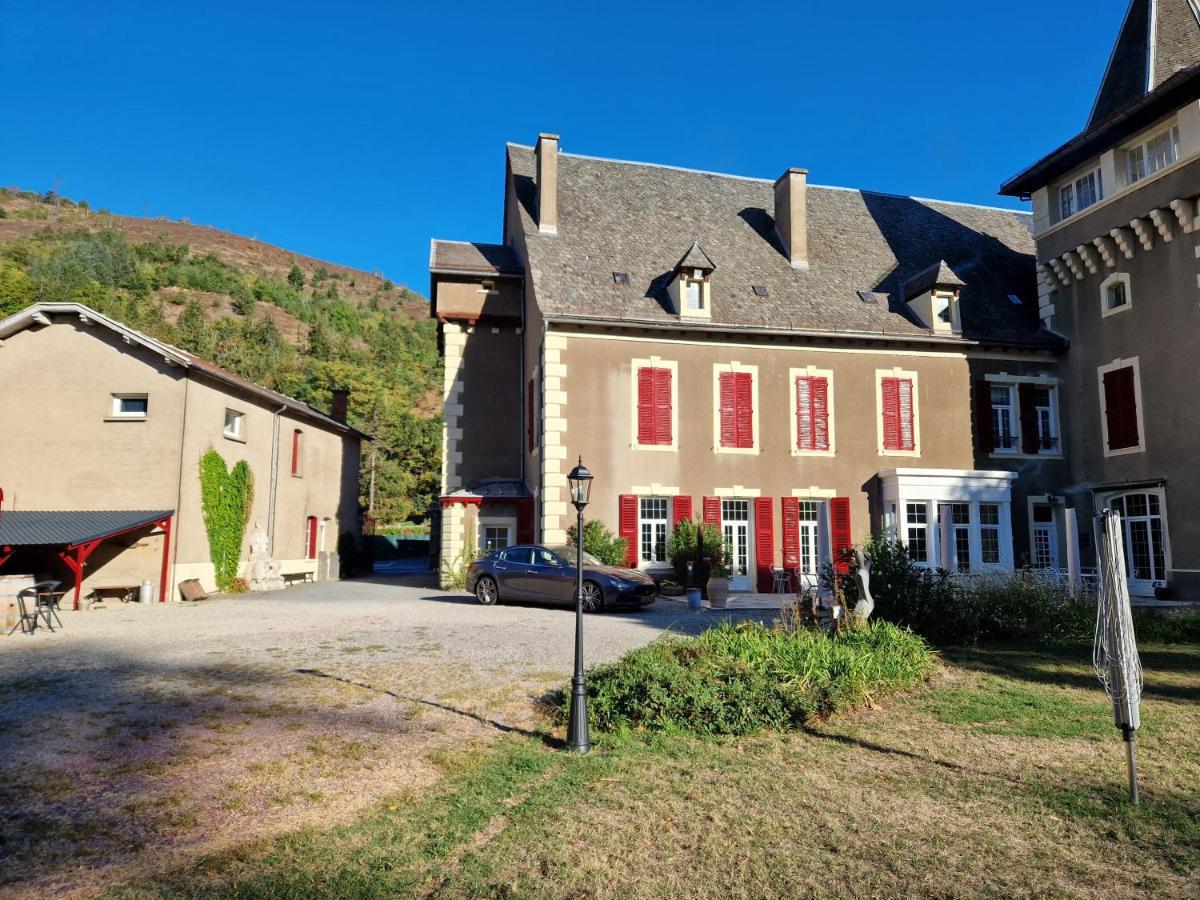 Chateau De Viviez Esterno foto